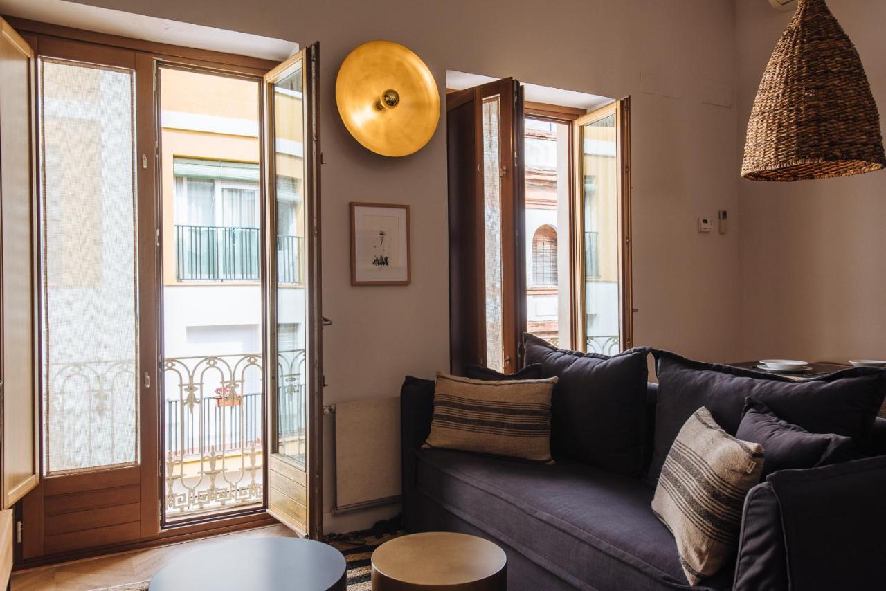 R26 Suites Sevilla Δωμάτιο φωτογραφία