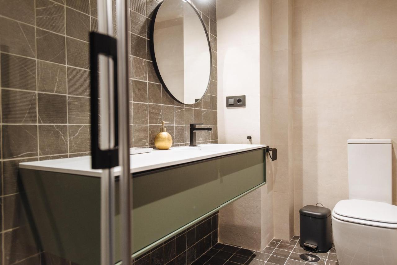 R26 Suites Sevilla Δωμάτιο φωτογραφία
