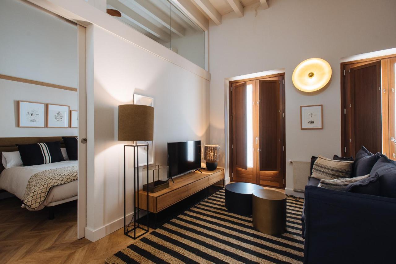 R26 Suites Sevilla Δωμάτιο φωτογραφία