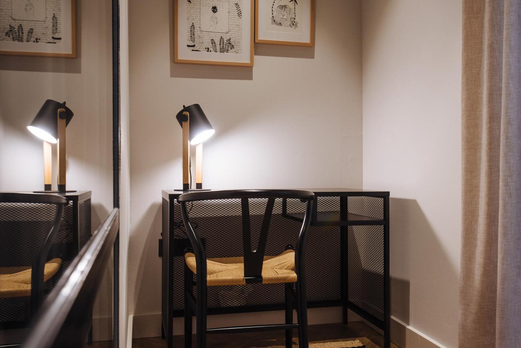 R26 Suites Sevilla Δωμάτιο φωτογραφία