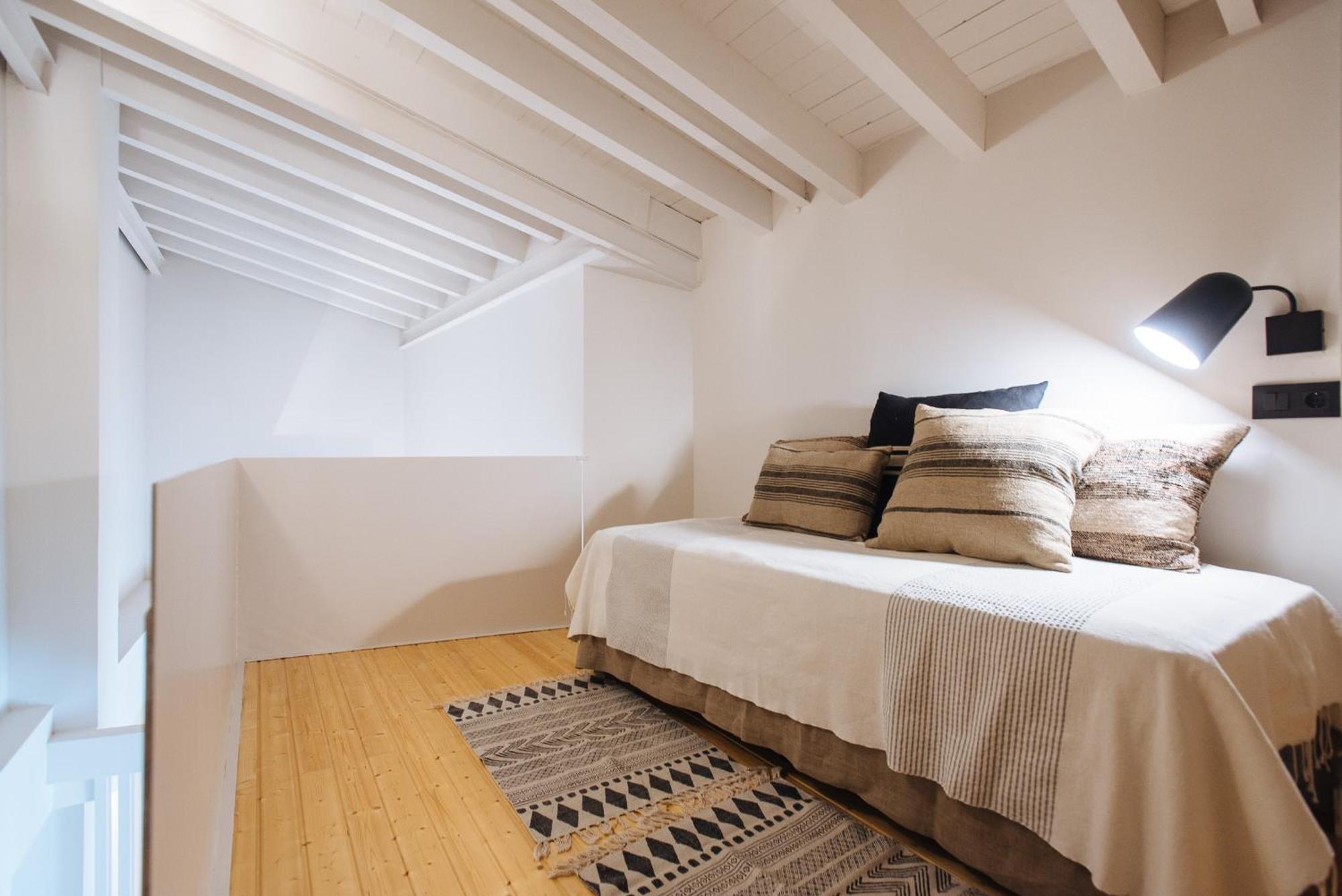 R26 Suites Sevilla Δωμάτιο φωτογραφία